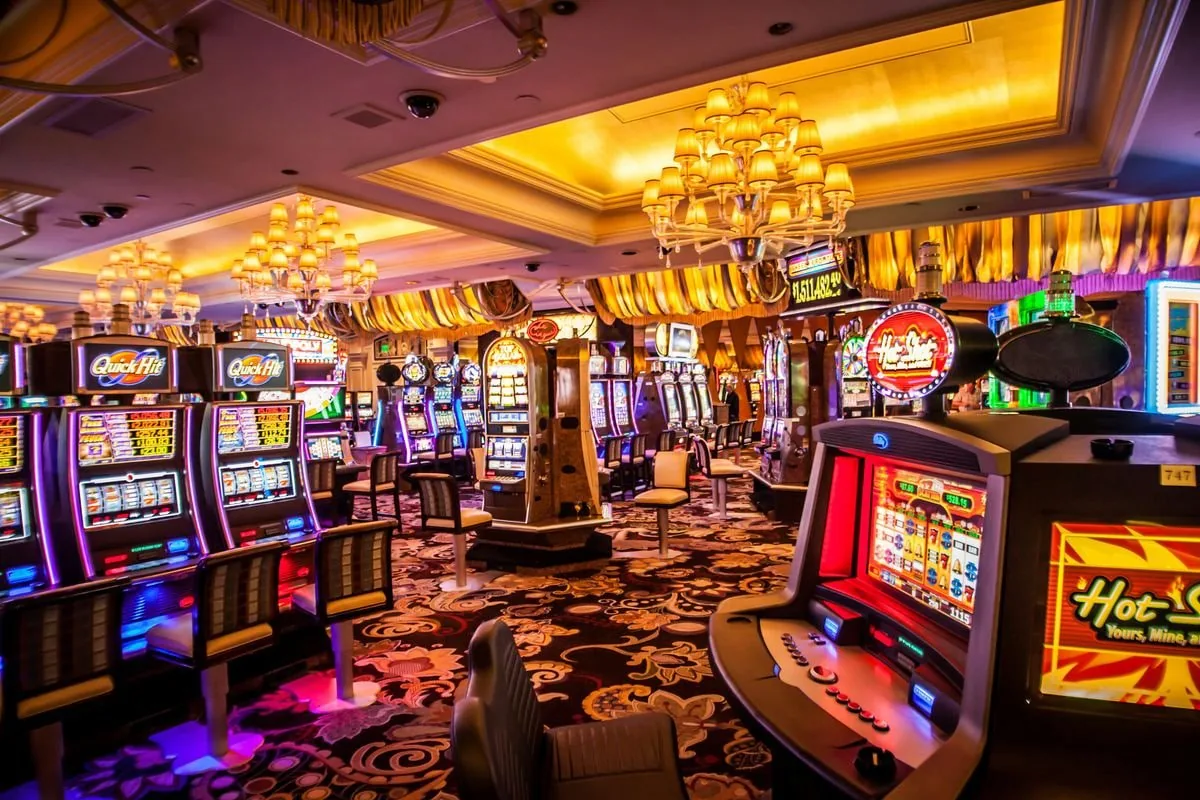 ad77game Slots Feature Room